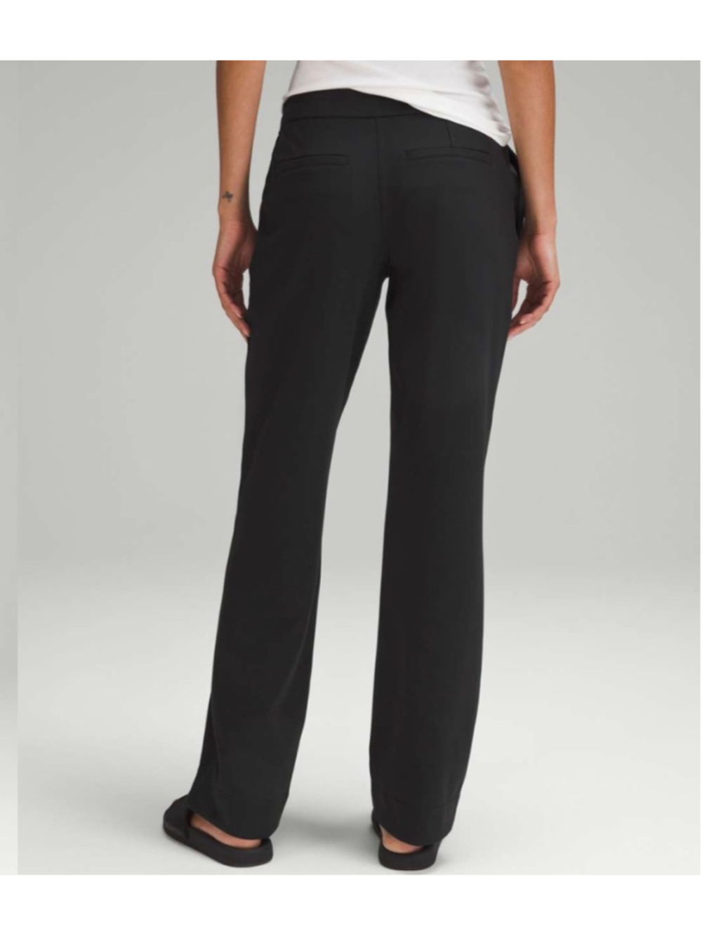Women's Lululemon Luxtreme Mid-Rise Straight-Leg Trouser Black Size M